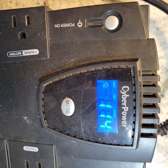 CyberPower CP825LCD Intelligent UPS 825VA Desktop Battery Backup Power Supply - Picture 4 of 11